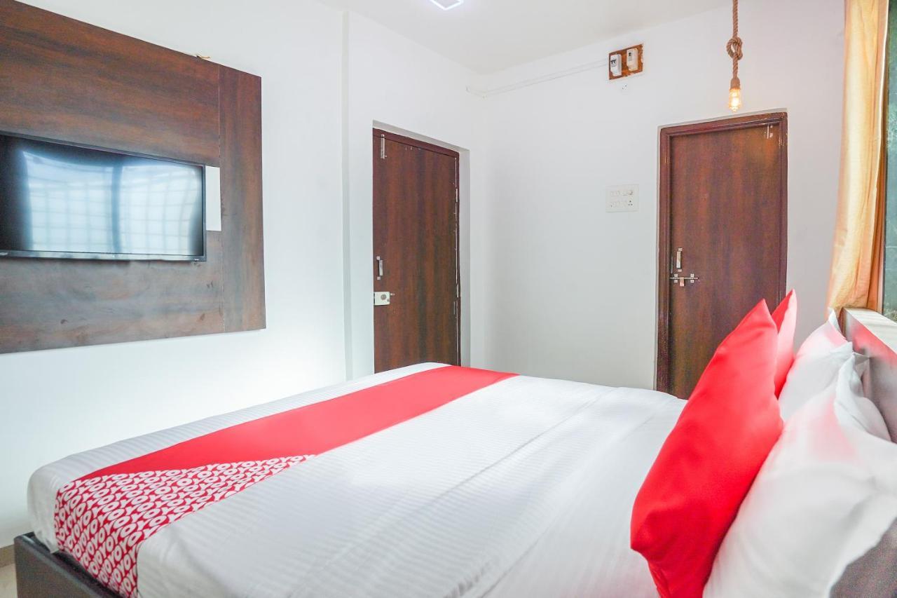 Oyo Flagship 70264 Hotel Vrindavan Mangvadi Exterior foto